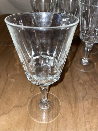 Cristal D'Arques Durand Chantelle Stemware Crystal 6 7/8 Wine Glass 7oz Set Of 7 - Picture 3 of 7