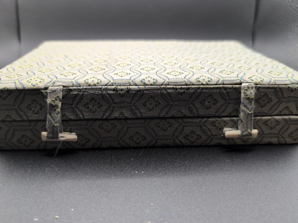 Máscaras de Ópera de Pekín en caja decorativa. Mini máscara vintage pintada a mano de 8 piezas. Foto 3 de 4