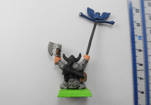 BUGMAN'S STANDARD BEARER Metal Dwarf Rangers Dwarfs Army Warhammer 1990s PF2 - Picture 2 of 2