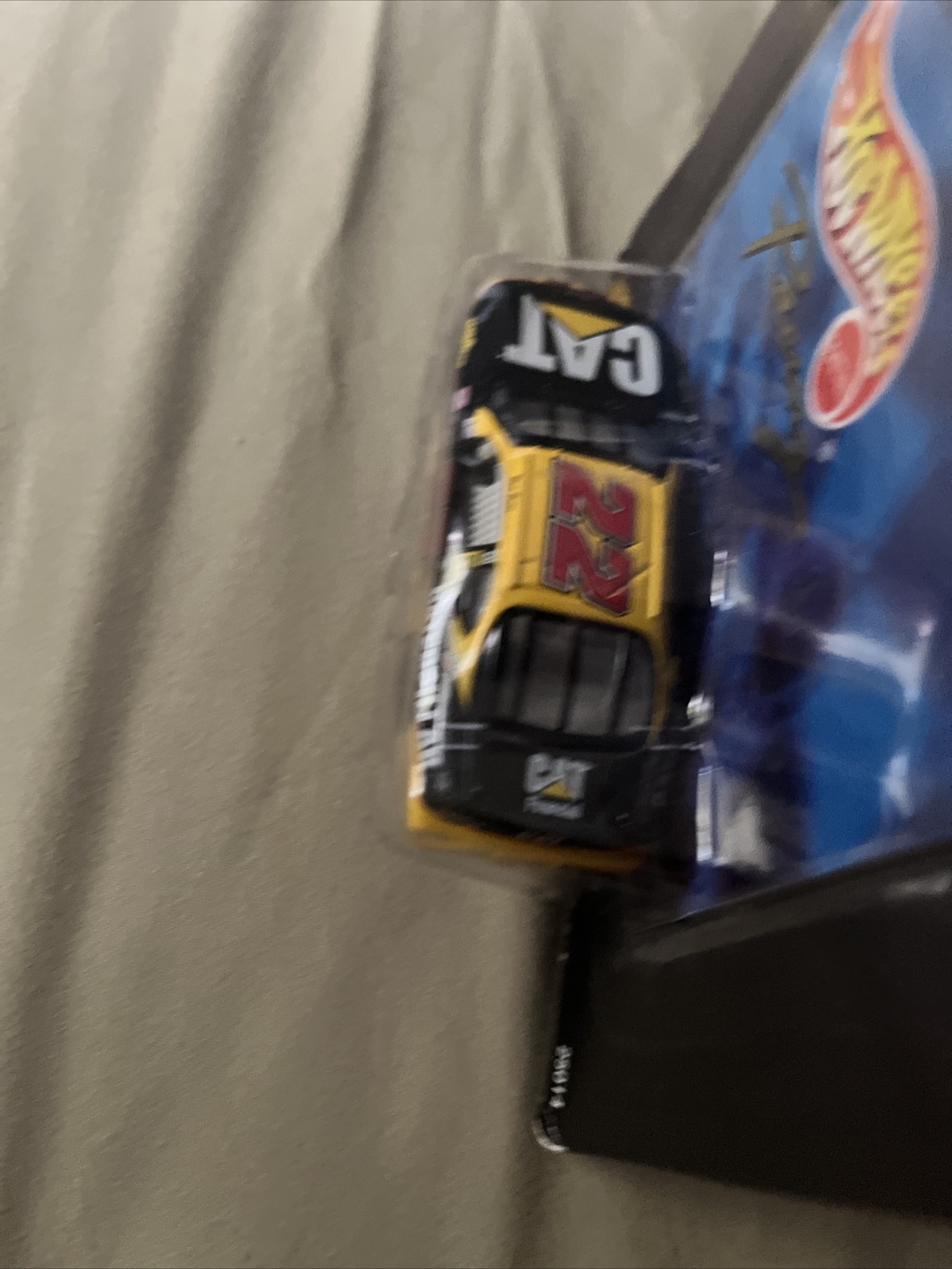 Picture 4 of 6