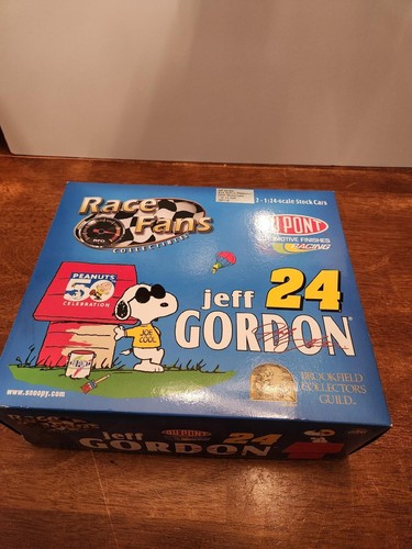 Jeff Gordon #24 DuPont/PEANUTS™ 2000 Monte Carlo 1 of 20,000 100550 1:24 - Picture 5 of 5