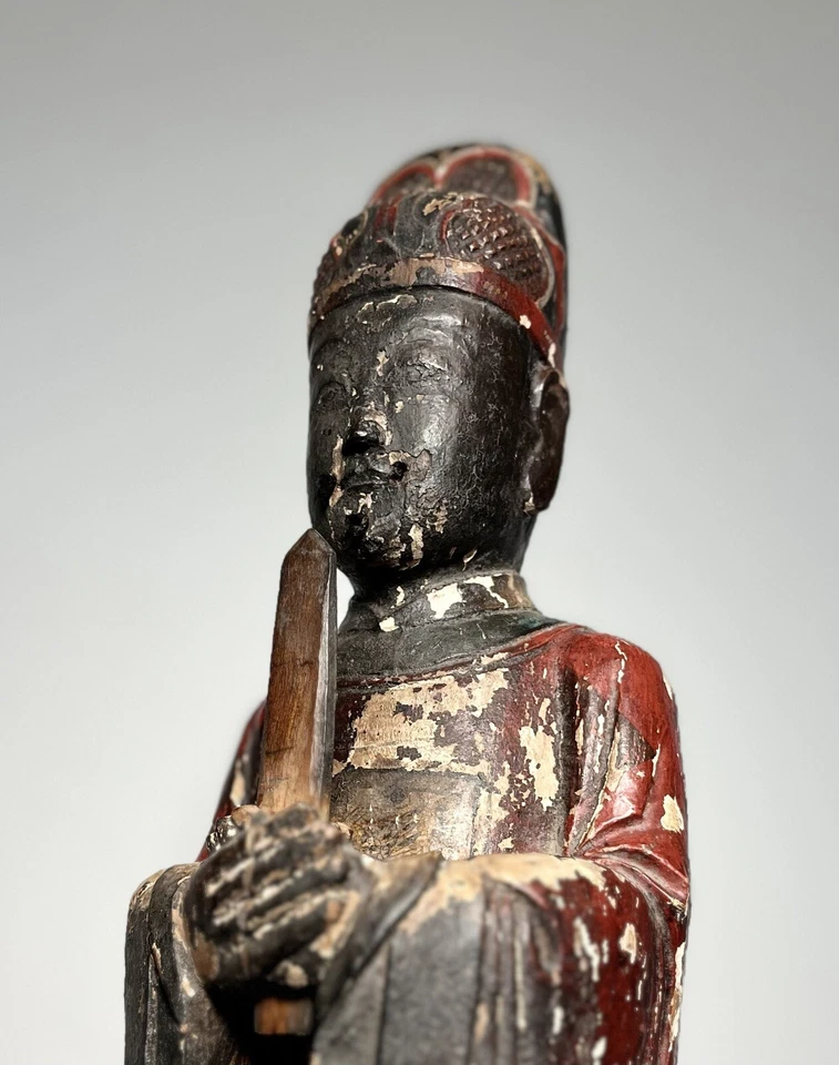 ¡Bien tamaño! Antigua estatua de una deidad taoísta. Dinastía Qing. Siglo XIX. 17” de alto. Foto 3 de 4