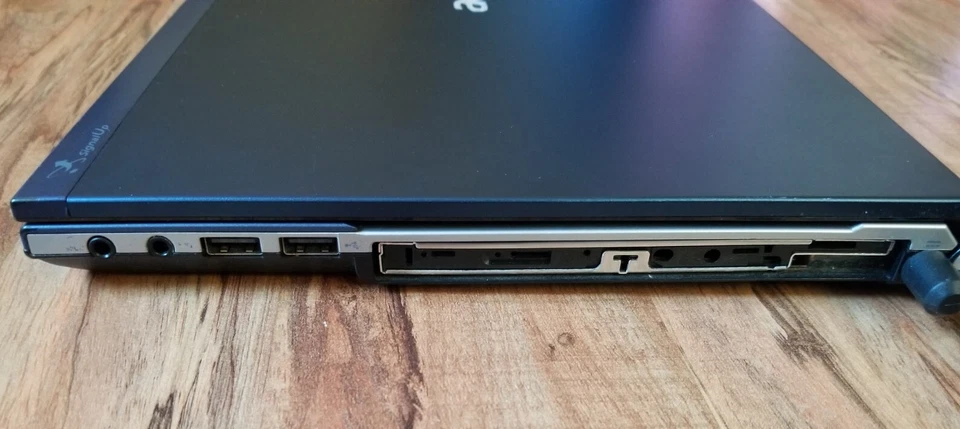 Portátil Acer Aspire TimeLineX 4830TG i5-2430M 8GB RAM 128GB SSD 14" GT 540M Foto 3 de 4