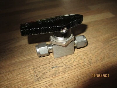 Swagelok SS-43GS4 Ball Valve Kugelhahn 206 bar NEU