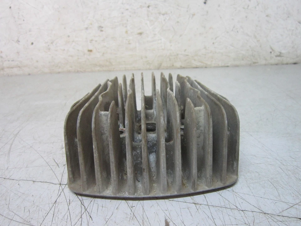 Bridgestone 100 Sport 1967 culata Foto 4 de 4