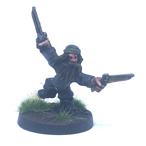 Dwarf Pistols X4 28mm Unpainted - Picture 2 of 5