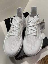 NEW in Box Women s Adidas Ultraboost 5X W White, Size 8 1/2