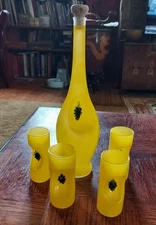 Art Glass Grappa / Cordial Decanter and Glasses