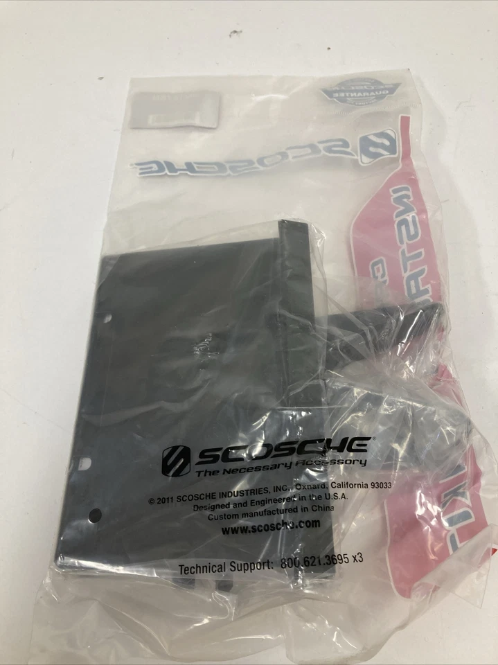 Scosche NN1678B Single/Double DIN Car Dash Install Kit For 2013-15 Nissan Titan - Image 2 of 3