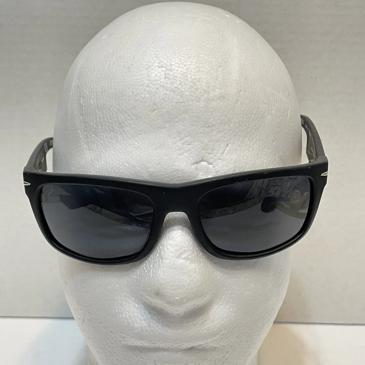 Vintage Foster Grant Unisex Polarized Sunglasses Full Rim Plastic