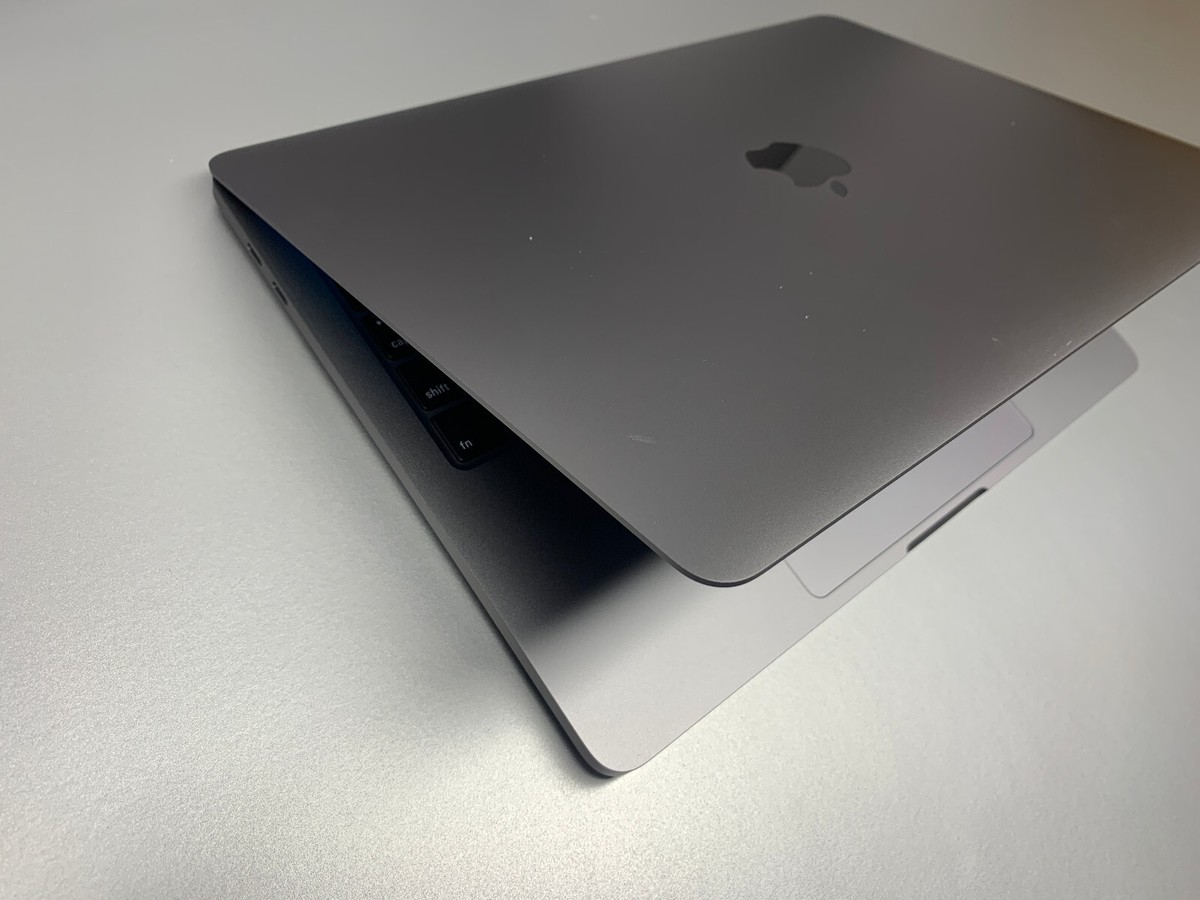 2017 Apple MacBook Pro 13 2017 Apple MacBook Pro 13