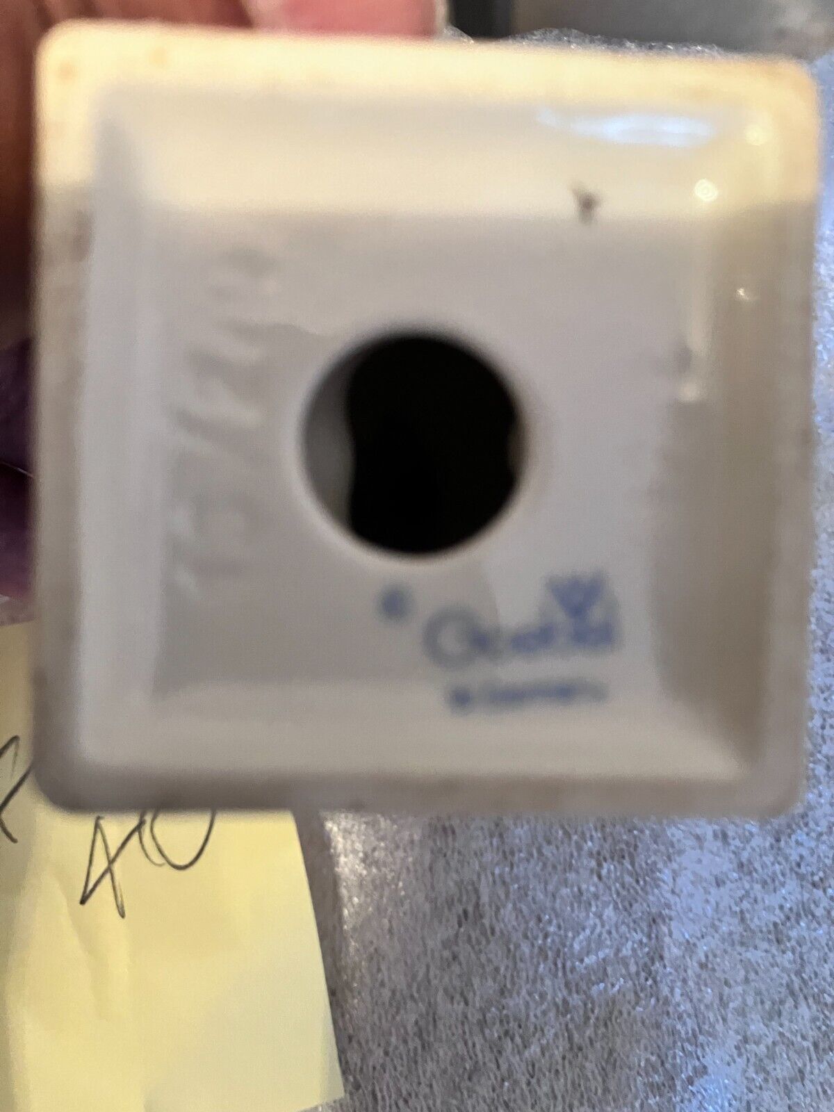 Picture 4 of 24