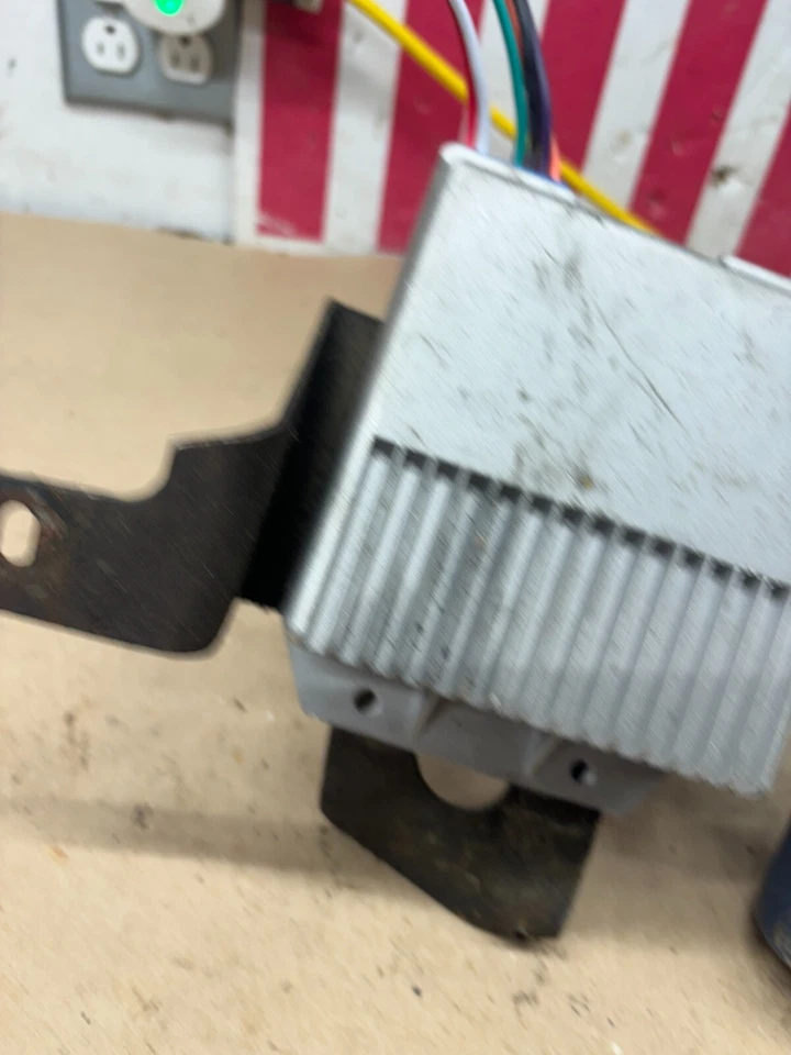 Ford Mustang Capri 302 V8 1979-1993 bobina de encendido Duraspark caja soporte de montaje 79 Foto 3 de 4