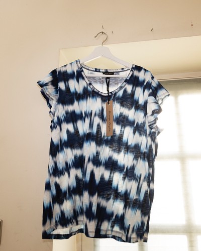 Phase 8 tie dye blue and white t shirt size 18 new with tags
