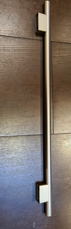 Rangemaster Fridge Door Handle Part Number FVL0060814757 - Image 4 of 4