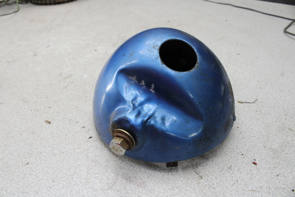 1970 Honda SL175 Motosport 175 HEADLIGHT CASE HOUSING BUCKET Q3-0964.GQ - Image 2 of 4