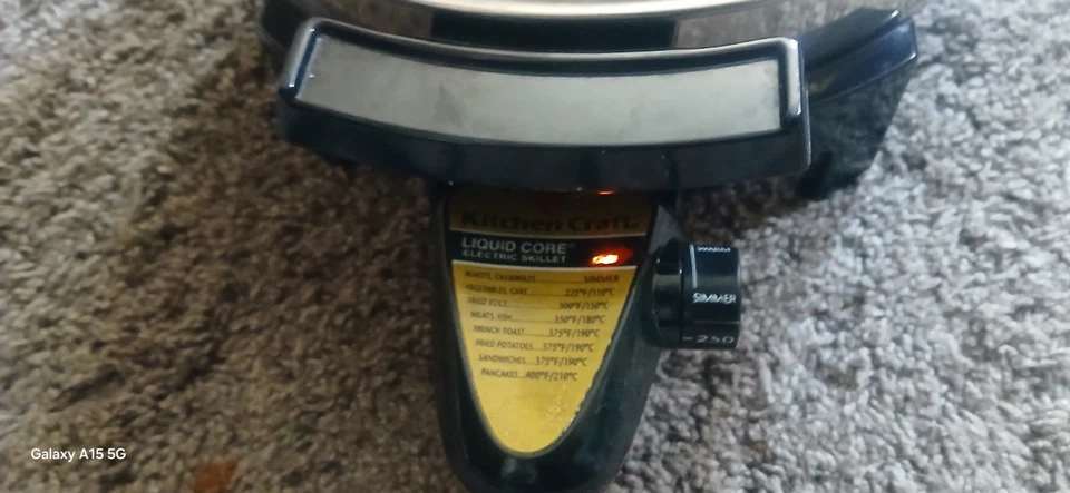 Kitchen Craft West Bend 11" Electric Skillet Liquid Core Vented Lid Stainless - Image 3 of 4