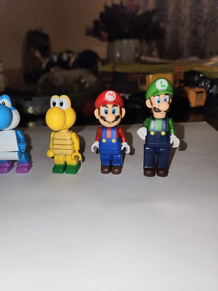 4 KNEX Mario Kart Mini Figures Nintendo  - Image 2 of 4