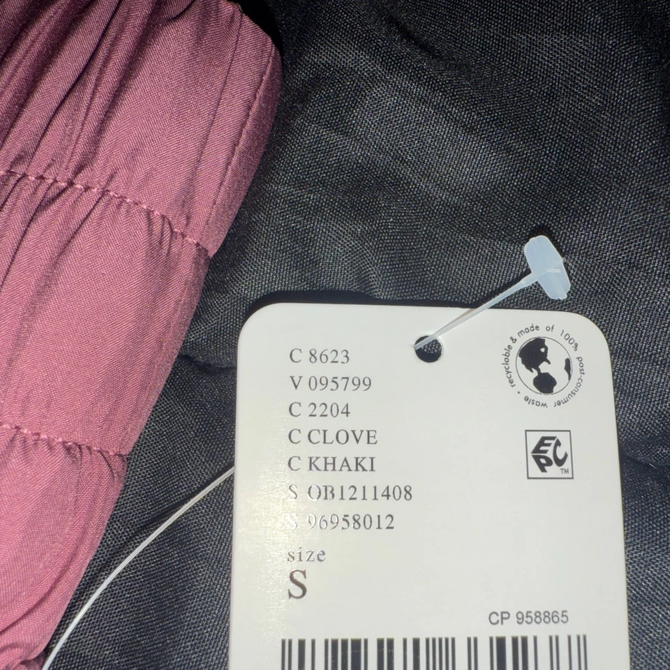 Pantalones cortos para mujer pequeños borgoña nuevos con etiquetas Fp Movement By Free People Get Your Flirt On Foto 3 de 3