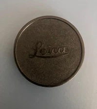 Leica FIKUS #14001 42mm Push-On Front Lens Cap. Black Plastic.