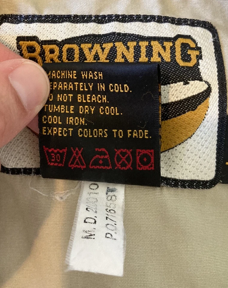 Browning Men’s Full zip Fishing vest size L Tan Q8 - Image 4 of 4