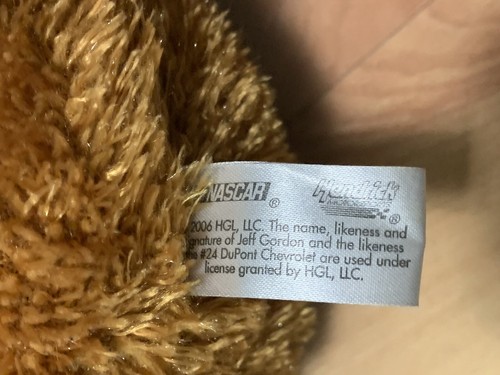 Jeff Gordon #24 Dupont Sugar Loaf Teddy Bear - Picture 5 of 5