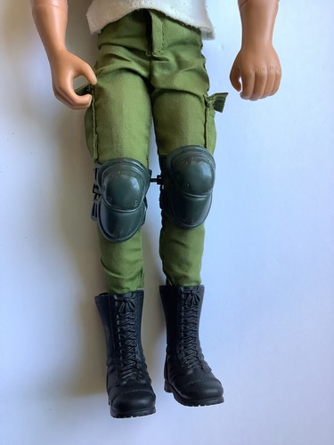 Vintage 1992 Hasbro GI Joe Scar on Face Military Action Figure Clothes Boots - Picture 4 of 7