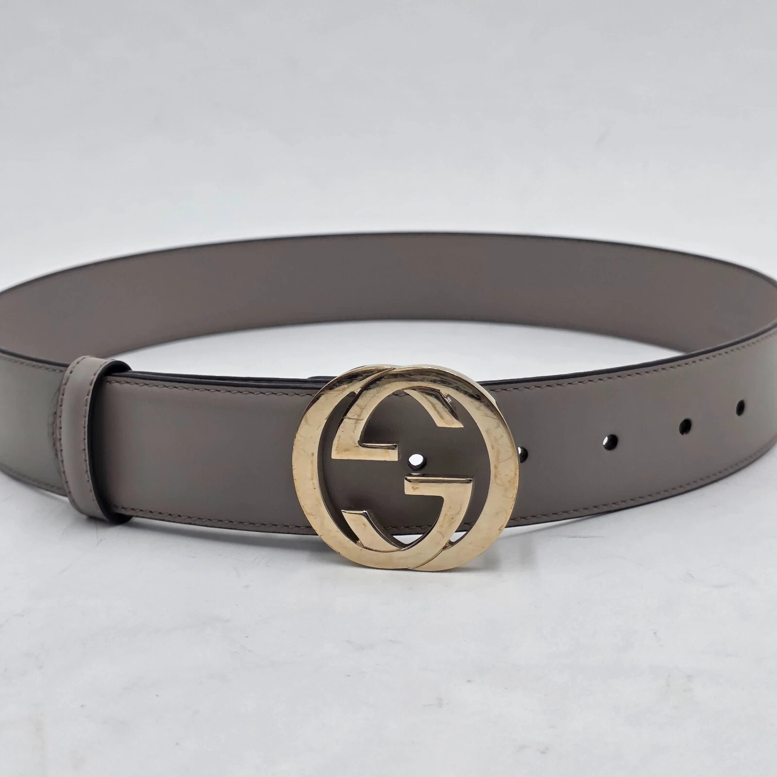Ceinture grise Gucci boucle imbriquée taille 75,30 (occasion )