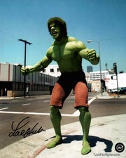 Lou Ferrigno Autographed Incredible Hulk 8x10