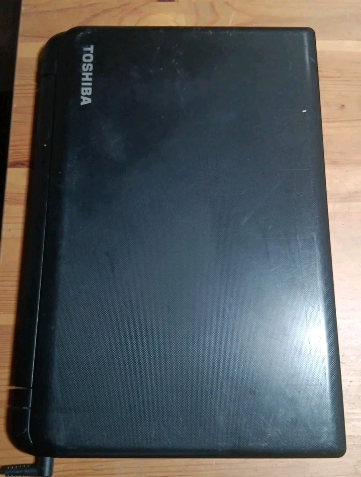 Toshiba Satellite C50D-B-140 BLACK. Celeron N2830.  250gb. 8gb Ram.  Read Pls. - Image 2 of 4