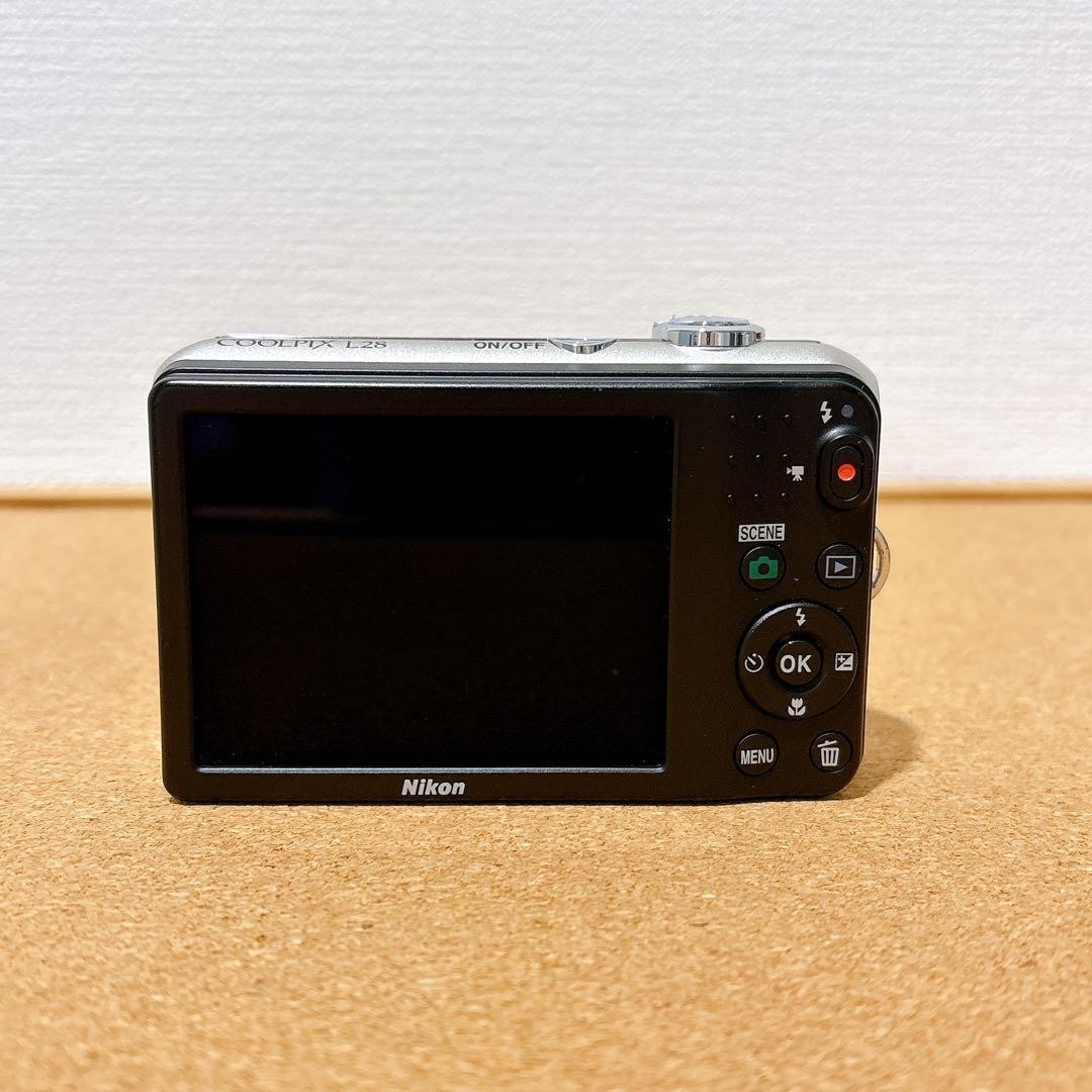 Nikon COOLPIX L28 Digital Camera Tested Silver Compact Excellent