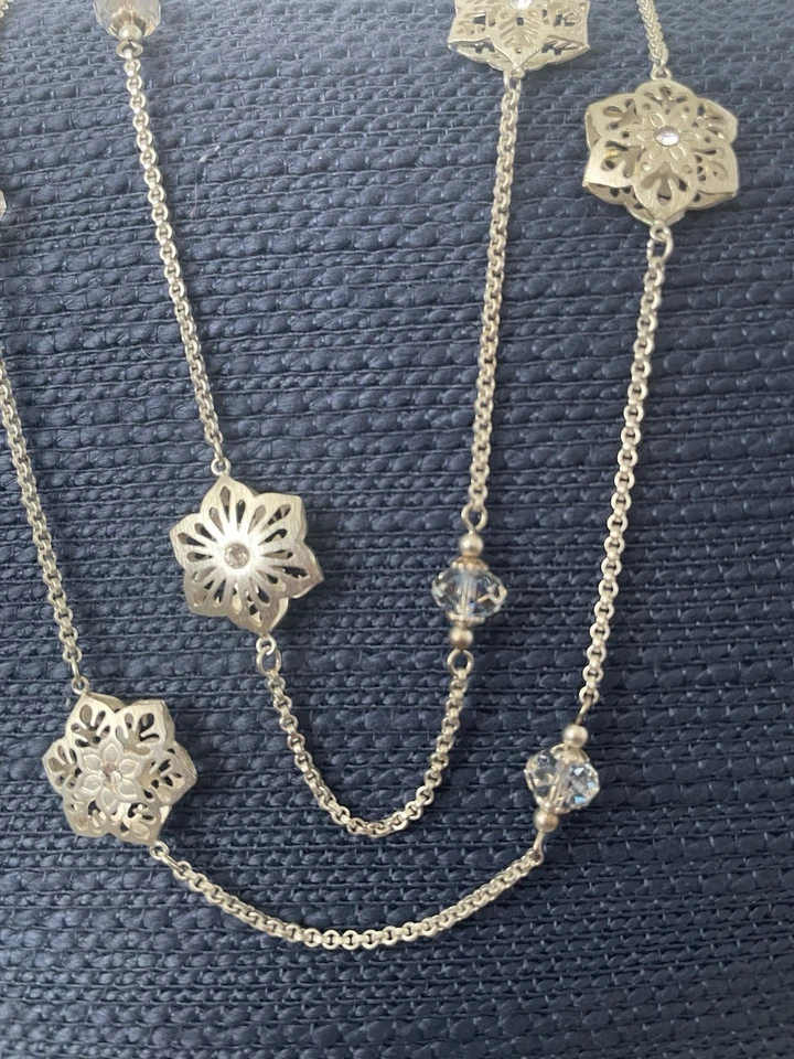 COLLAR COPO DE NIEVE BRIGHTON INVIERNO ESCARCHA PLATA CEPILLADA Y CRISTAL -42” Foto 3 de 4