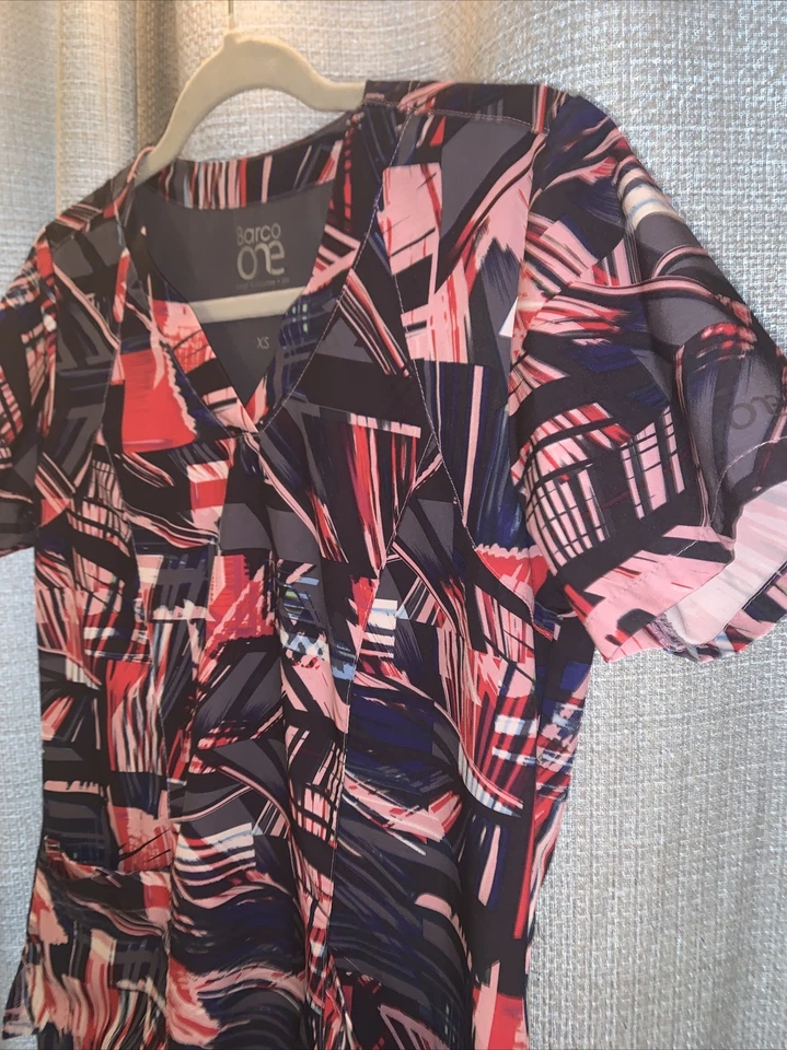 Women’s Grey’s Anatomy By Barco Scrub Top Multi-colored Stripes Size XS - Image 4 of 4