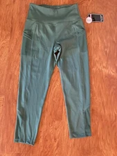 🎄Ebb & Flow  Leggings size small MESH INSERTS