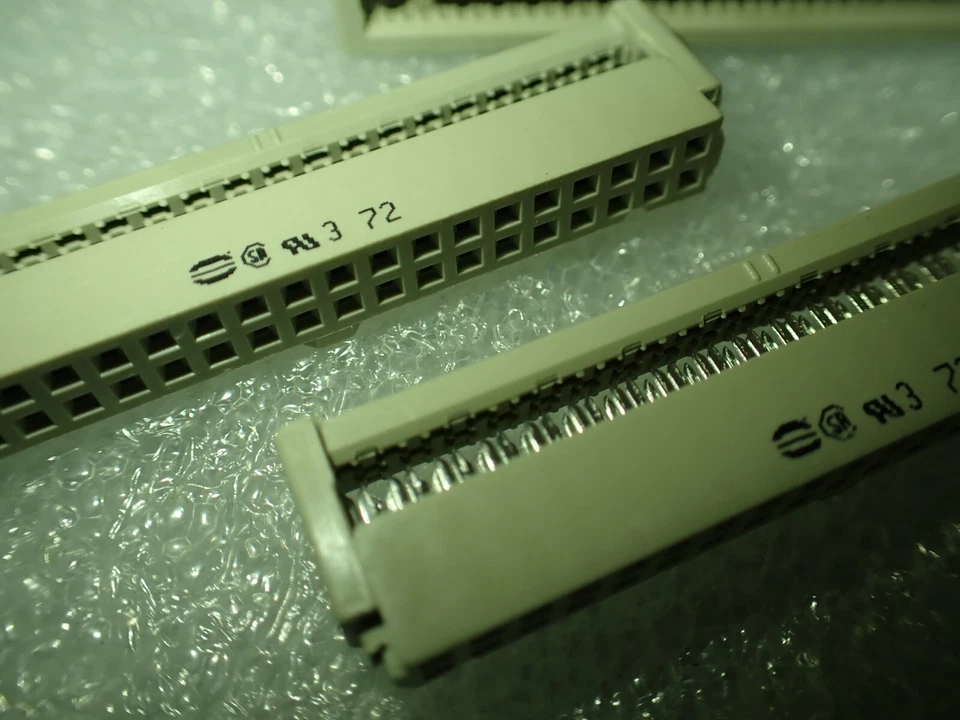 40 Way IDC Female Connector 2.54mm 2 Rows of 20 Harting Gold Contacts UKSTK - Image 2 of 3