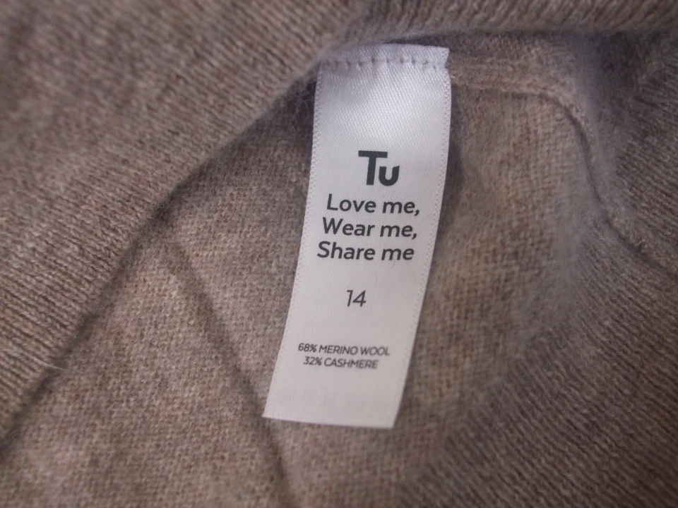 TU - Beige Cashmere & Merino Wool Jumper wth Round Neck & Long Sleeves - Size 14 - Image 3 of 3