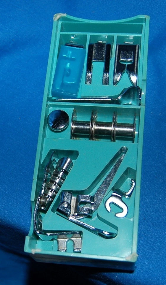 Vintage Signature Sewing Machine Cams & Accessory Presser Feet in Original Box - Image 2 of 4