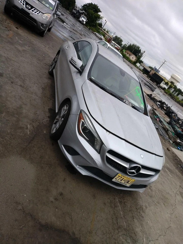 Capó usado se adapta a: Mercedes-benz Mercedes clase 117 2014 tipo CLA250 grado A Foto 3 de 4