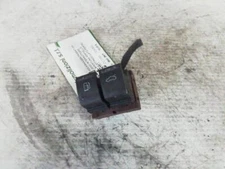 button 13618 for VOLKSWAGEN PASSAT «V (2005) 2.0 TDI BERLINA 2005