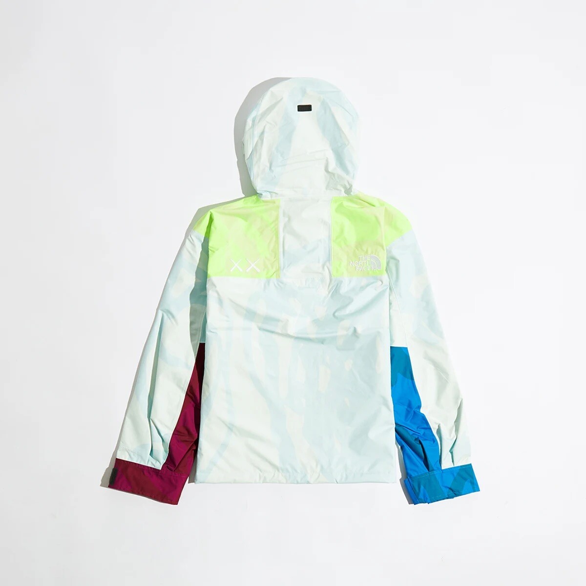 the north face x kaws retro 1986 mountain jacket ice blue 86 the north face x kaws retro 1986 mountain jacket ice blue 86