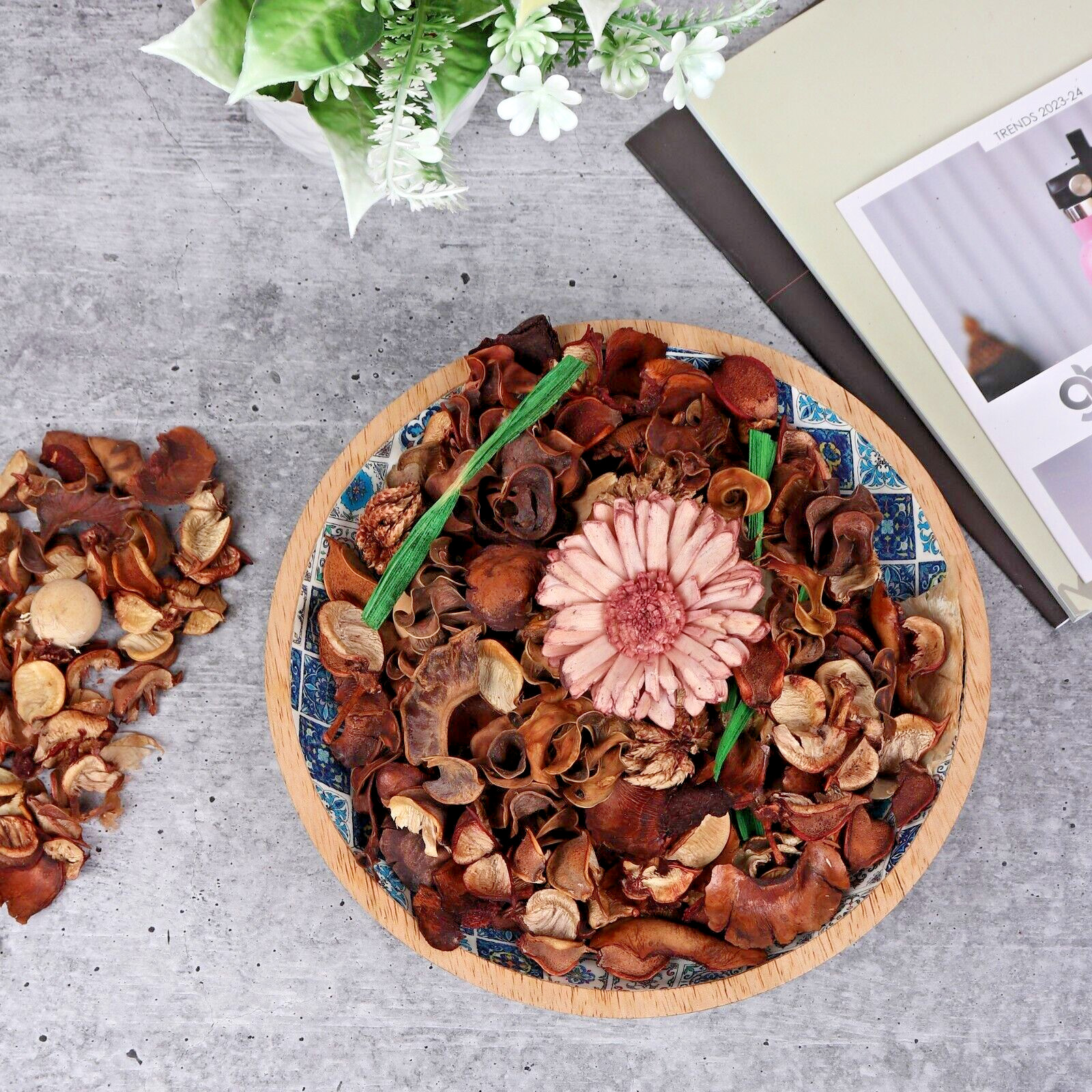 Cinnamon Potpourri Fragranced Large 200gm pack Home Decor with 8ml Perfume