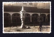 BRESSANONE (BZ) IN THE INNER COURTYARD OF THE CATHEDRAL THE OLD CEMETERY 280