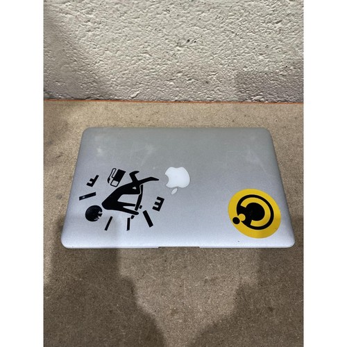 Apple MacBook Air A1465 Laptop Silver USB 11.6" LED-Backlit Display - For Parts