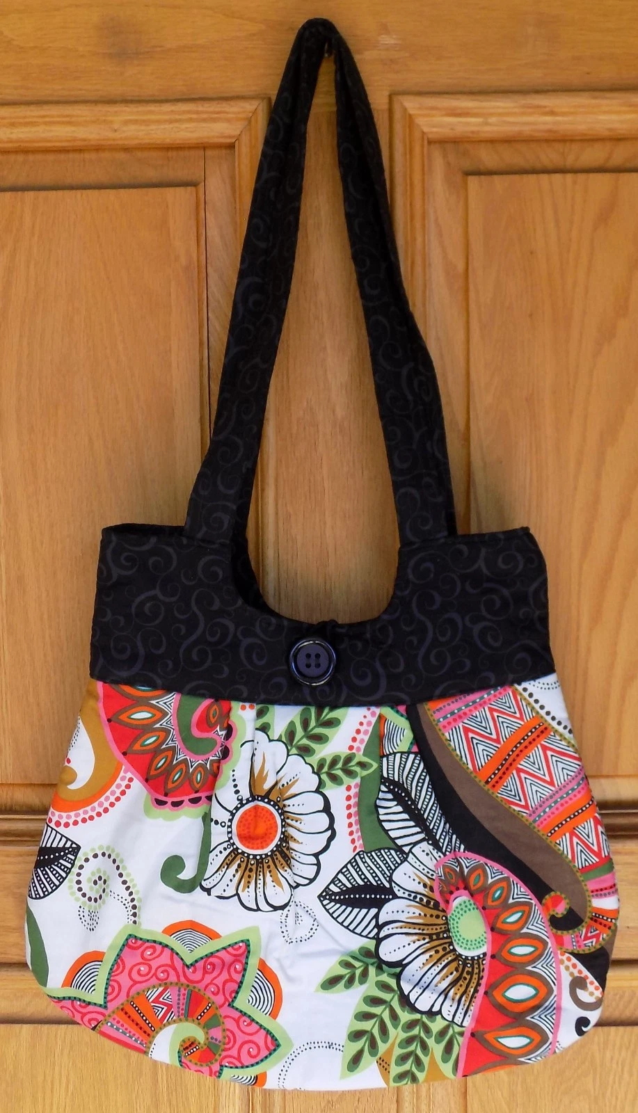 New Hand Made Alexander Henry Floral Print Medium Size Shoulder/Hand Bag