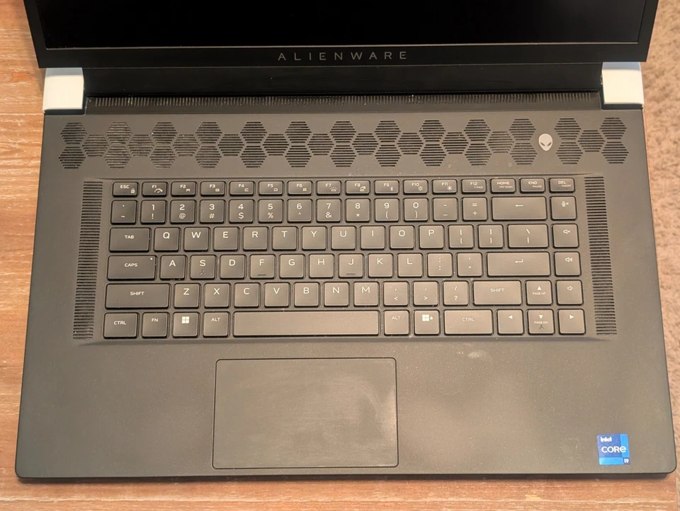 Alienware x17 R2 Gaming Laptop, Backpack, and Targus Lap Chill Mat - Image 4 of 4