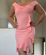 Robe mariage soirée rose femme sexy fashion Asos taille 38 moulant volants