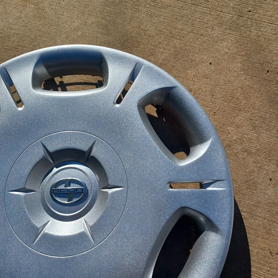 Tapacubos serie Scion xB o xD 2008-2015 se adapta a ruedas de 16" 61151, A052 A repintado Foto 3 de 4