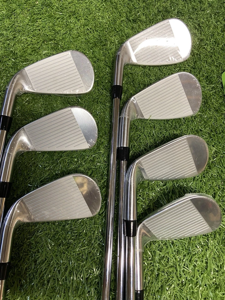 TITLEIST T350 IRONS 5-PW + 48° AMT TOUR RED R300 REGULAR FLEX BRAND NEW - Image 4 of 4