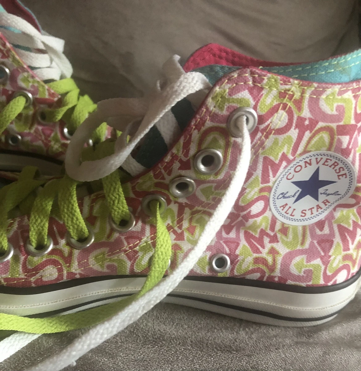 Converse chuck Taylor all star men s size 7 high top double lace. Unisex