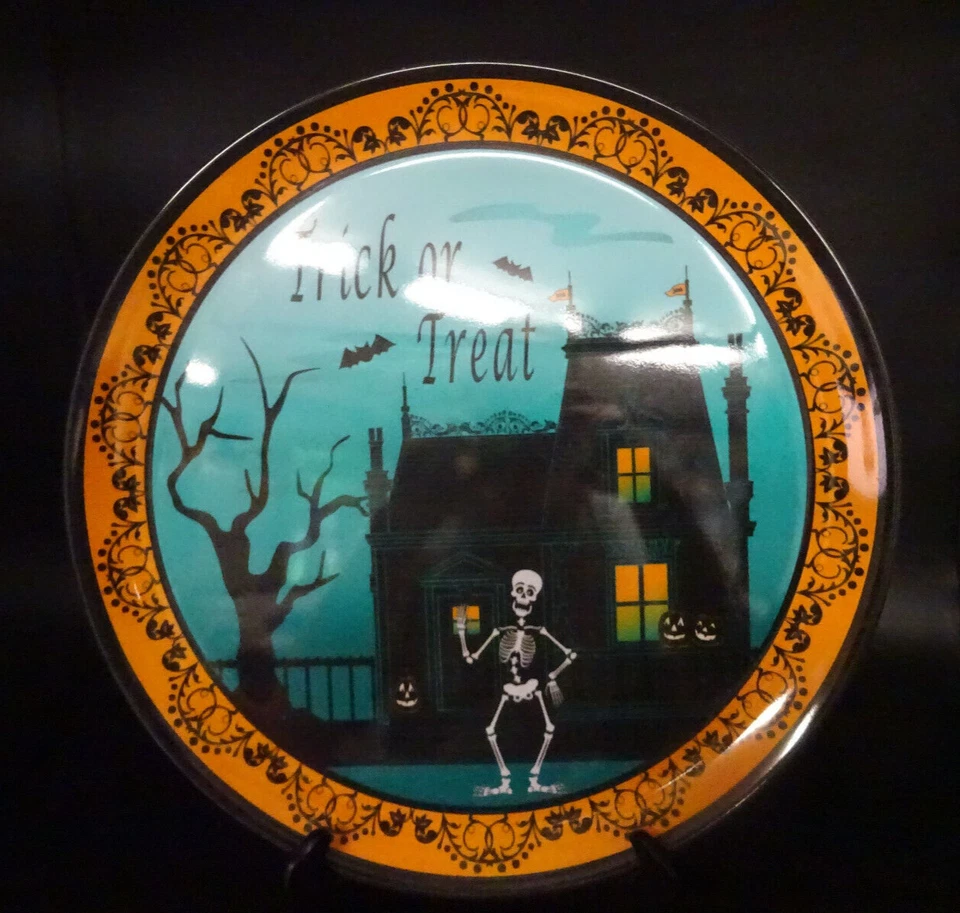 Lot of 2, Halloween Plastic 10" Tray & 13.5" Platter Party - Image 3 of 4